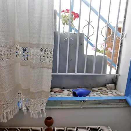 Apartman Bougainvillea House Párosz