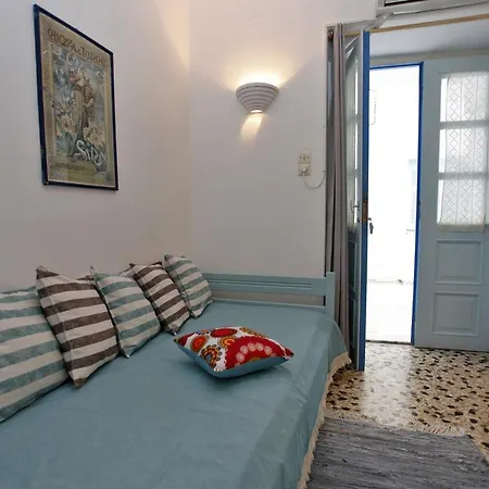 Bougainvillea House Apartman Párosz