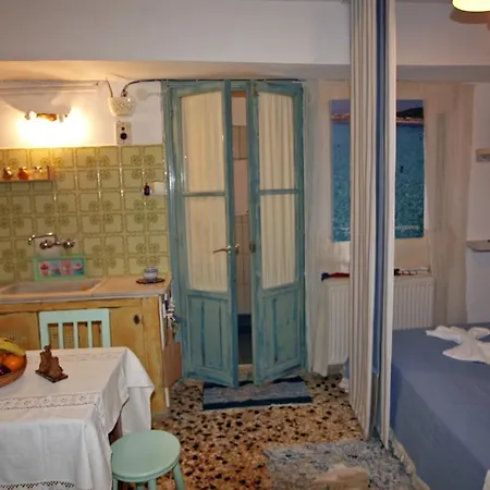 Bougainvillea House Párosz