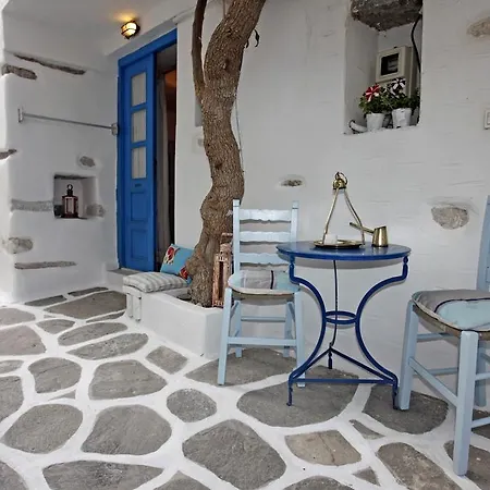 Bougainvillea House Apartman Párosz