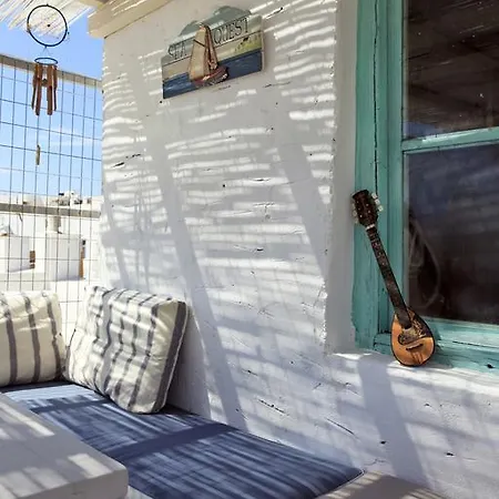 Bougainvillea House Apartman Párosz