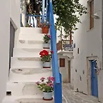Apartmán Bougainvillea House *