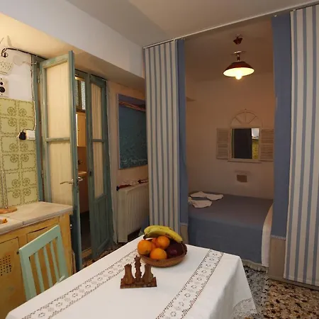 Bougainvillea House Апартаменты *