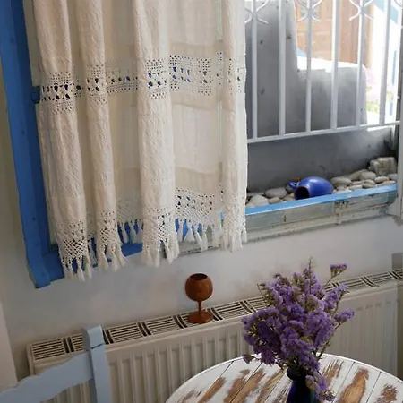 Bougainvillea House Парос
